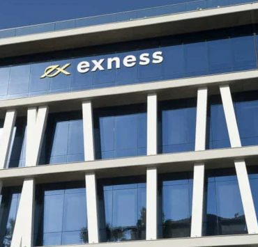 Exness_Easy-Resize.com_-370x355.jpg